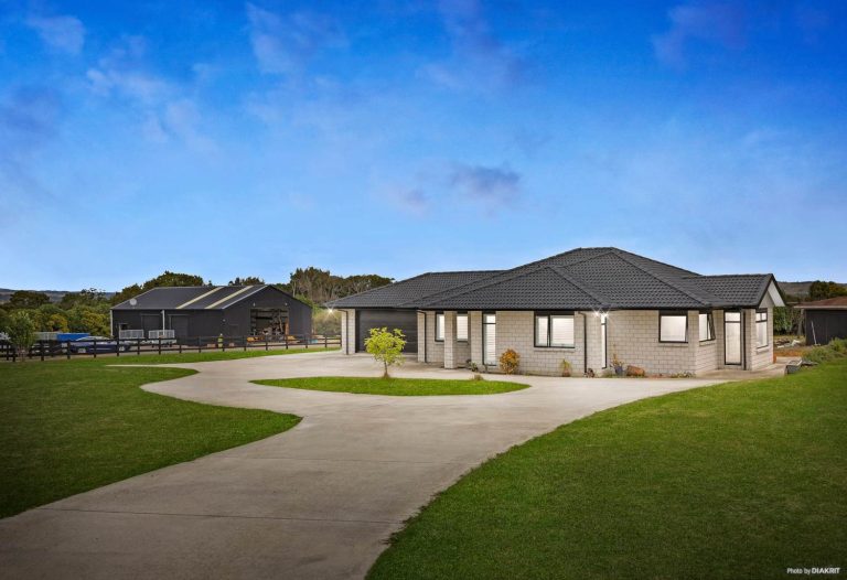 2146 Buckland Road, Buckland