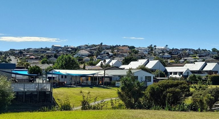 House values decrease again slightly