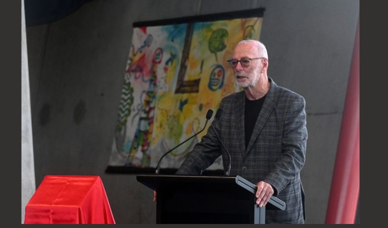 Condolences flow for bus driver who died in Tāmaki Drive blaze