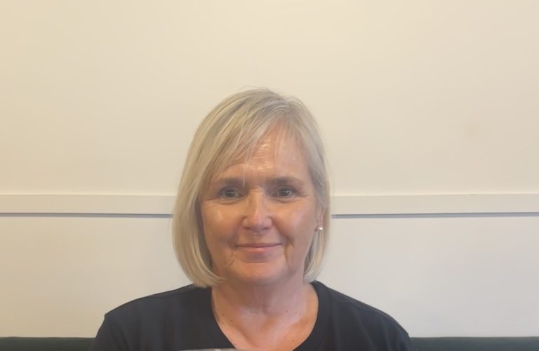 This week’s Community Hero is Robyn Deuchar