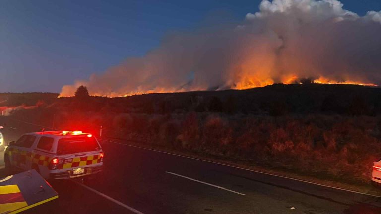Fire crews to recommence at first light as Tongariro blaze burns overnight