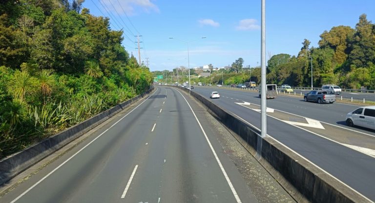 Southern Motorway overbridge to close for joint replacement