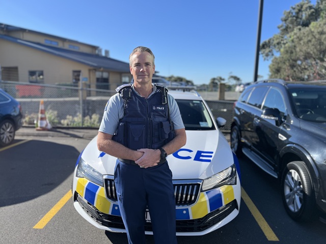 Children seen dancing in traffic as police crack down on league celebrations