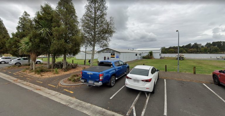 Homicide investigation focuses on Hamilton yacht club toilet block