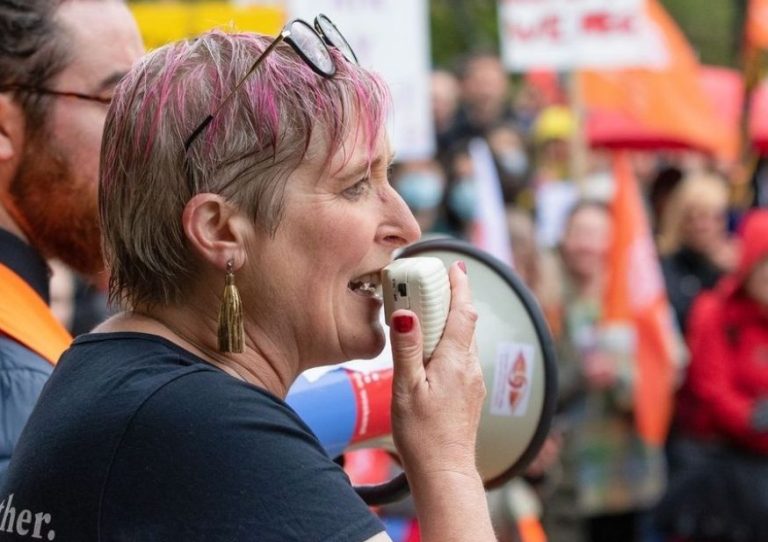 Union: Survey shows workers struggling to afford basics