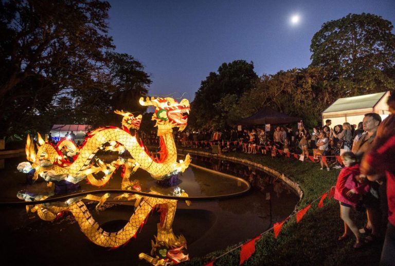 Free public transport to Lantern Festival