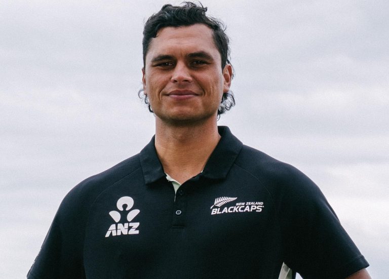 Clarke on target as Blackcaps fall