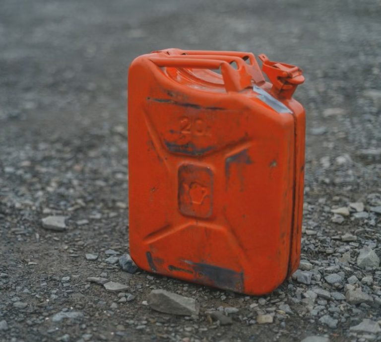 Pumped up ‘nicks’ – fuel thieves nabbed