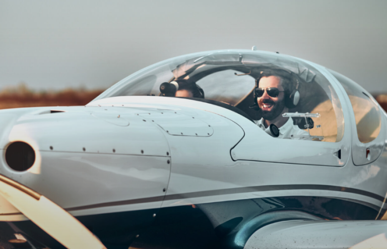 Aviation scholarships – come fly with… thee?