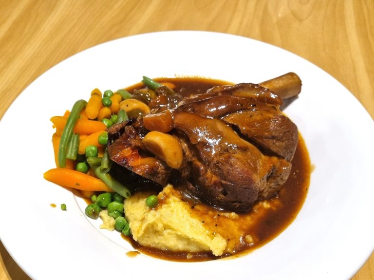 Review – Franklin Club dishes up hearty menu